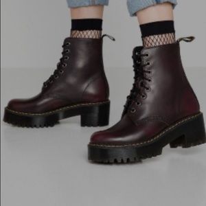 Dr. Martens Shriver Hi in burgundy us 8 eu 39